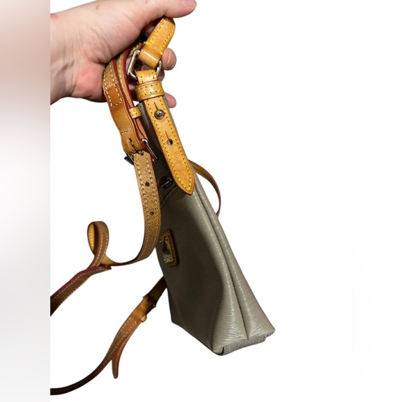 Dooney & Bourke crossbody bag | Dooney & Bourke crossbody purse - Picture 10 of 13